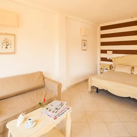 Hotel Alcantara Di Charme Adults Only Gaggi