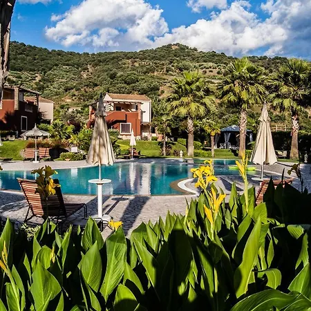 Alcantara Di Charme Hotel 4*