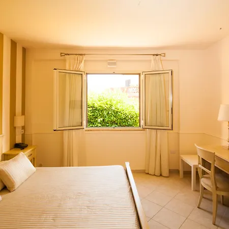Alcantara Di Charme Hotel