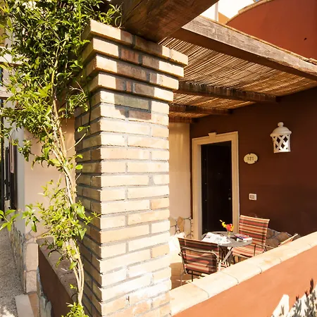 Alcantara Di Charme Hotel 4*