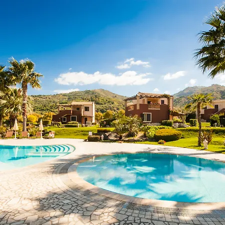 Alcantara Di Charme Hotel 4*