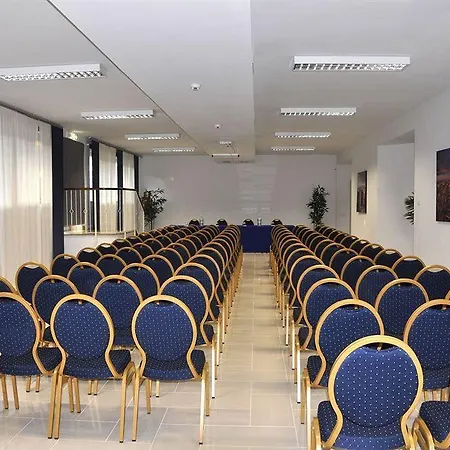Alcantara Di Charme Hotel 4*