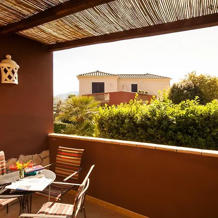 Alcantara Di Charme Hotel